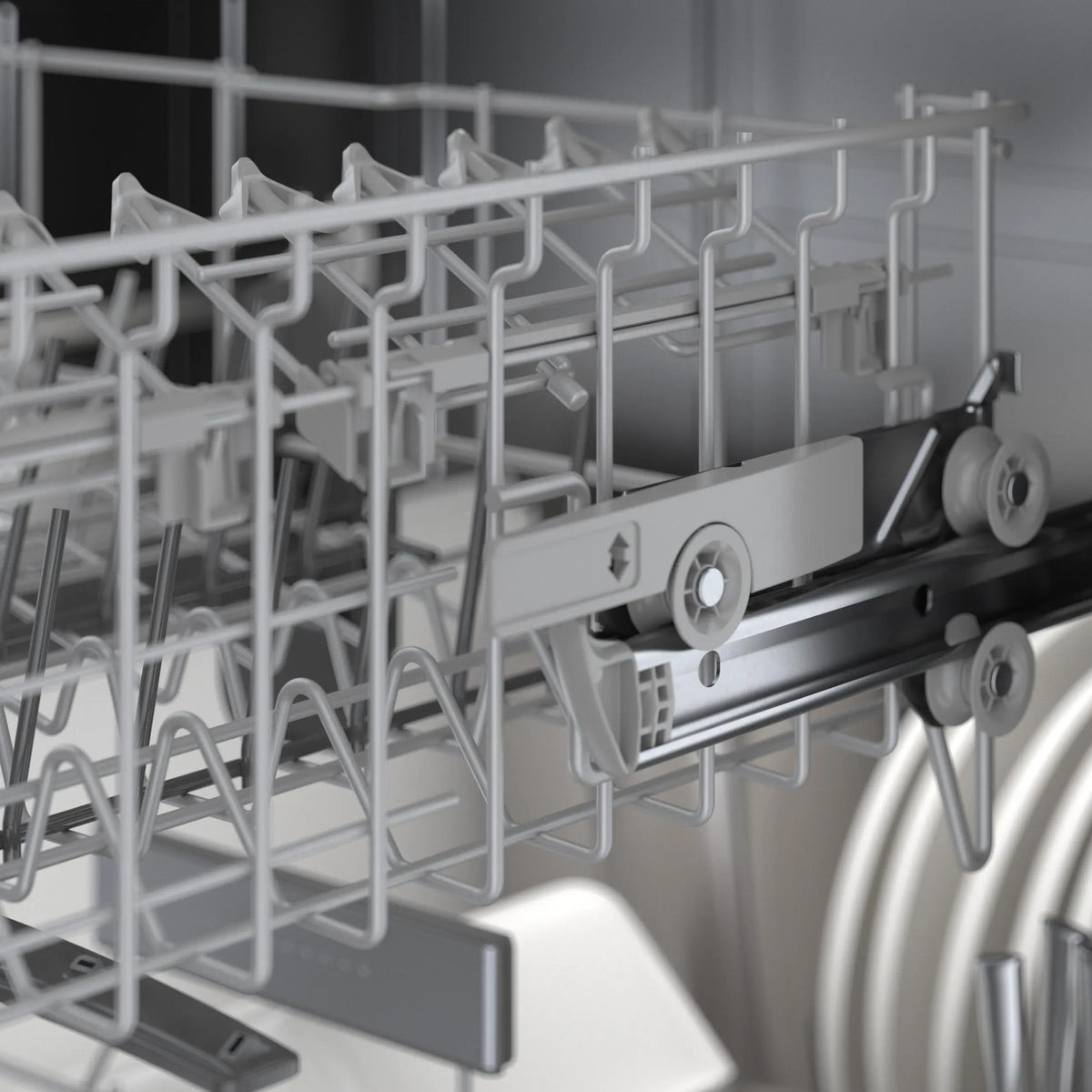 Benchmark™ Dishwasher 24''