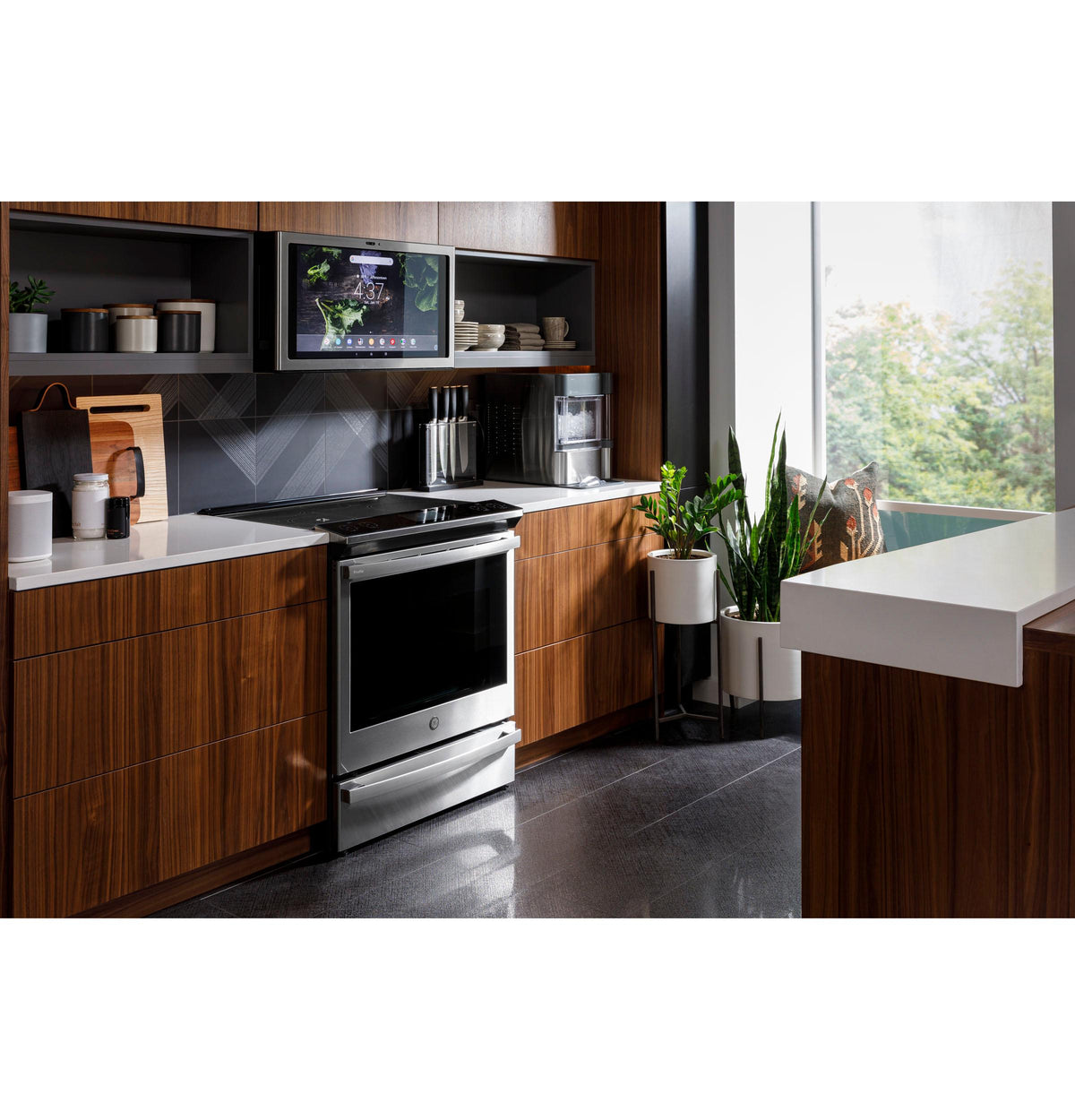GE Profile™ 30